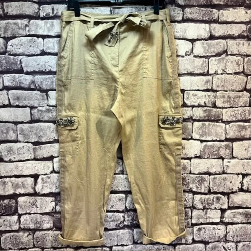 Chico's NWT Beige Crop Pants Size Large - Picture 1 of 10
